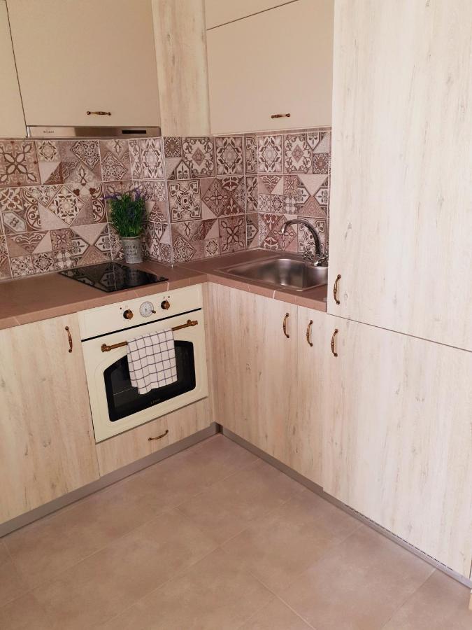 Bright And Newly Refurbished Apartment Near Center โซเฟีย ภายนอก รูปภาพ